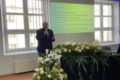 256b329d-8492-423a-9de0-02476d5b8c2b